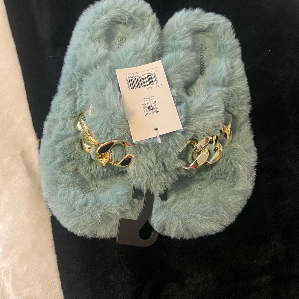 COCO BEAU Faux Fur Gold Accent slippers